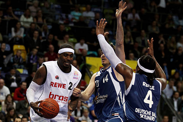 斯凯利在图 斯凯利在图